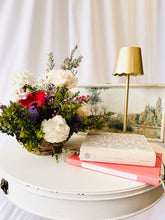 Load image into Gallery viewer, Basket for Mum
